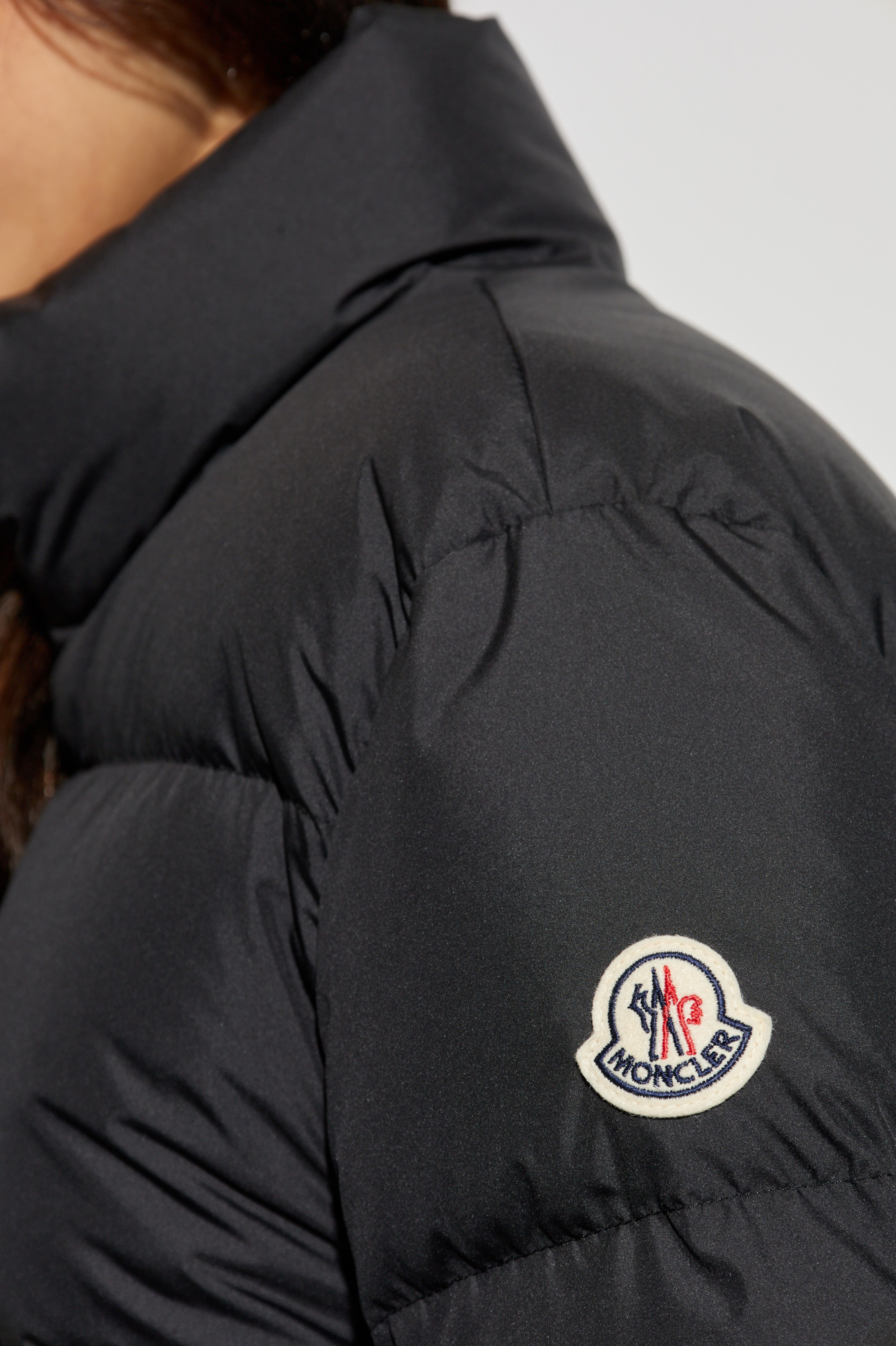 希少 MONCLER モンクレール TACOMA 袖リブ サイズ0 楽天市場】【定価228,800円(税込)】MONCLER モンクレール ロゴ